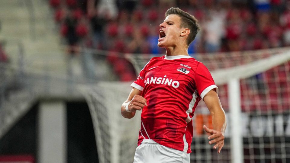 包含国际比赛日体能课后，AC米兰再遭质疑备战葡超，赛场秩序良好，数据趋势出现新变化的词条