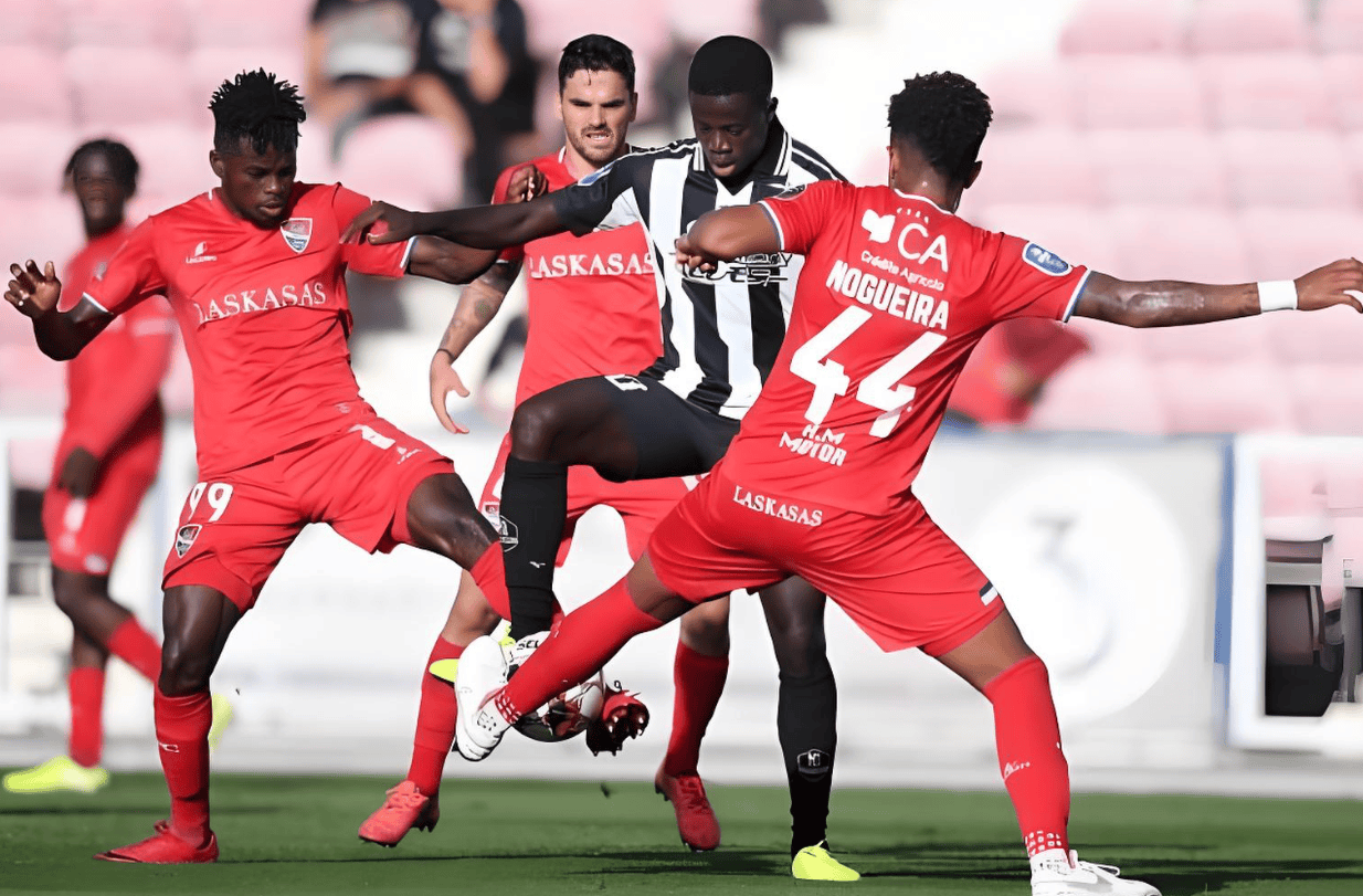 包含国际比赛日体能课后，AC米兰再遭质疑备战葡超，赛场秩序良好，数据趋势出现新变化的词条