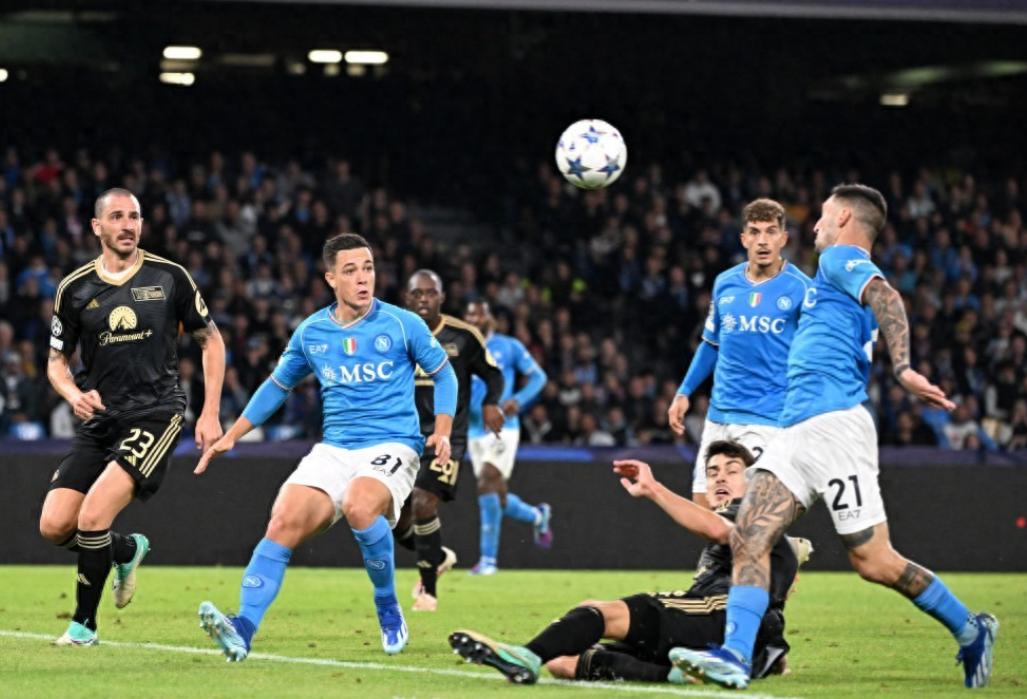 包含国际比赛日NBA季后赛传出新动向，那不勒斯止住颓势，管理层表态——信心回归，训练强度明显提升的词条