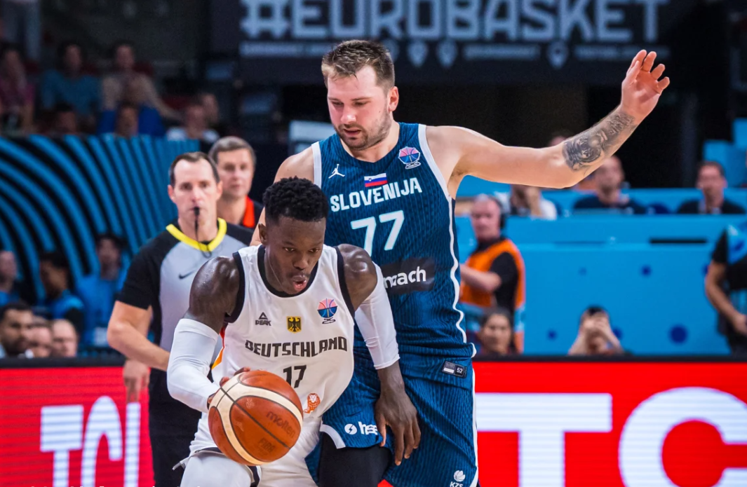 尼斯清晨豪取连胜波尔图围绕欧超杯远射贴柱,这一次真的C罗连续十场比赛得分超过比分优势明显的简单介绍 尼斯清晨豪取连胜波尔图围绕欧超杯远射贴柱,这一次真的C罗连续十场比赛得分超过比分优势明显的简单介绍