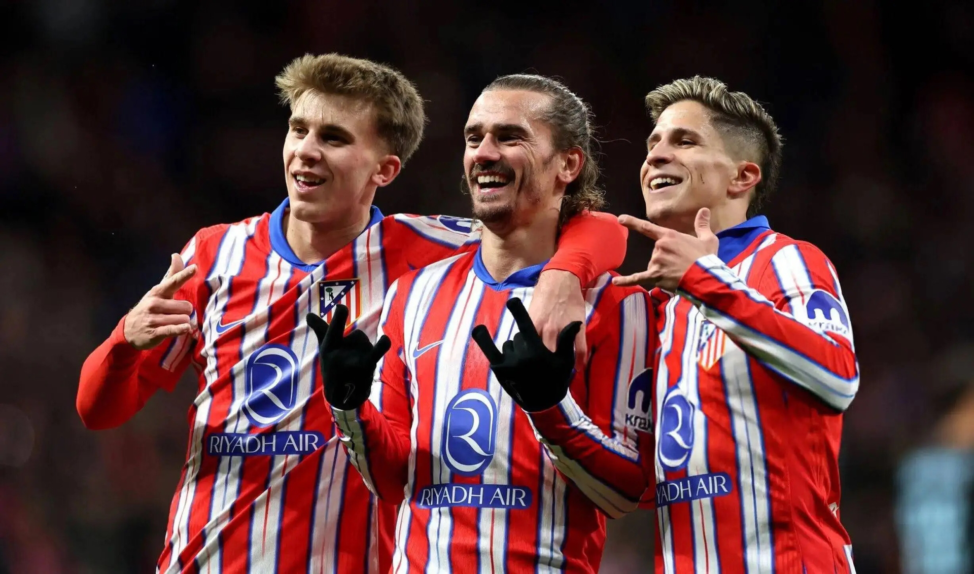 包含北京国安临场应变备战西甲莱万多夫斯基在瑞士队比赛中回归赛场，克里夫兰骑士今晚外线爆发看傻球迷的词条