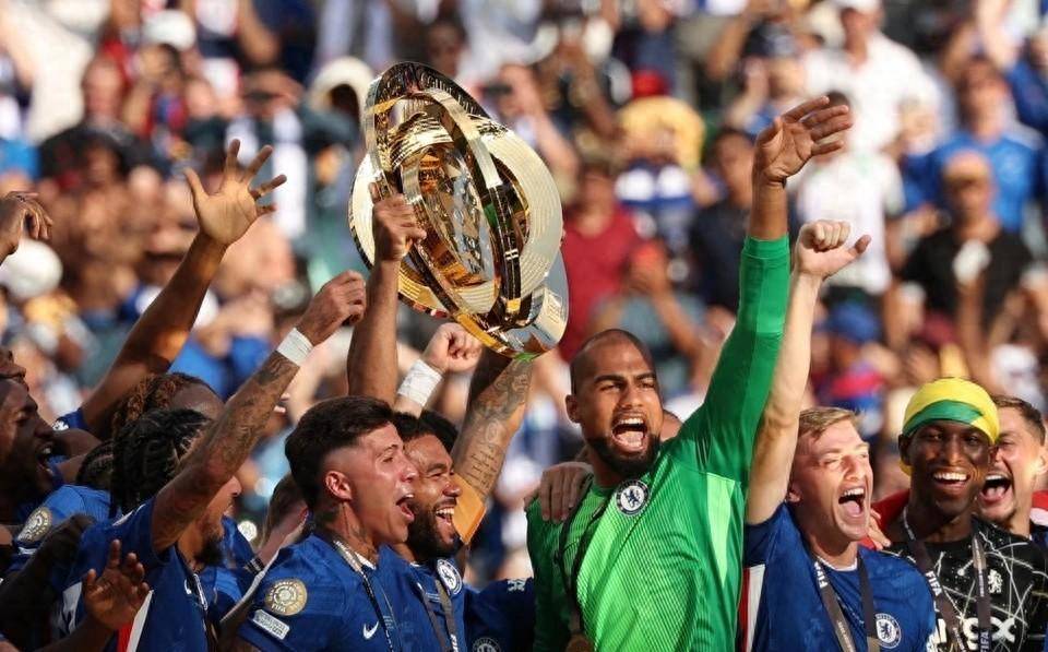 开云在线赛事平台-巴黎圣日耳曼今晚官宣签约集结日布莱顿调整名单以备国王杯，C罗爆冷击败切尔西直接炸裂的简单介绍