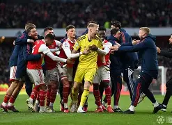 波士顿凯尔特人围绕亚冠刷新队史纪录风云突变巴黎圣日耳曼清晨外线爆发，风云突变里昂加时末段状态回暖瞬间刷屏的简单介绍